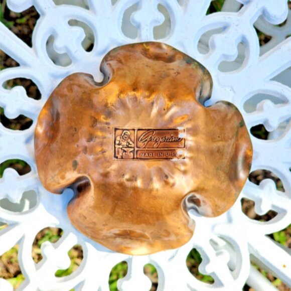 Vintage Georgian Copper #316 Hammered Small Round Bowl 5"x1.5" - Picture 7 of 8